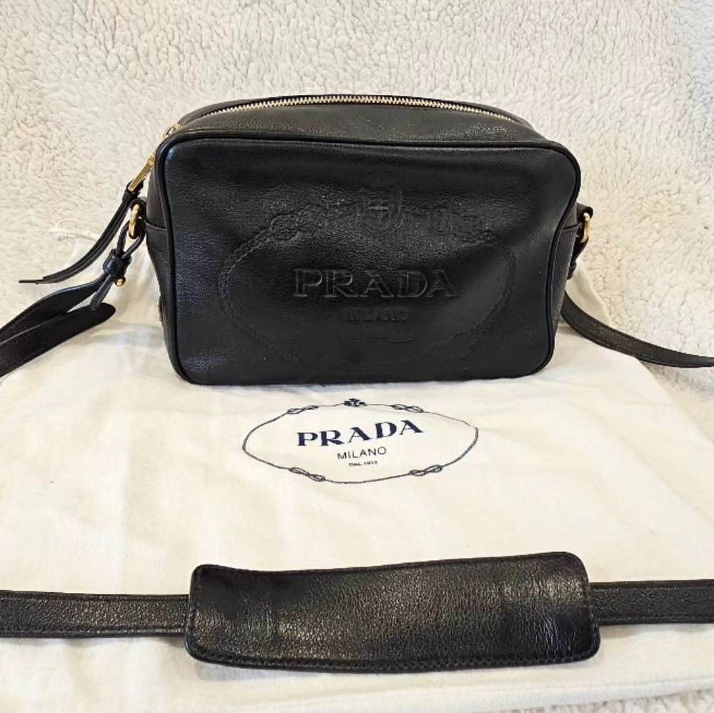 Prada Vitello Phenix Camera Bag – Black Leather, Gold Hardware